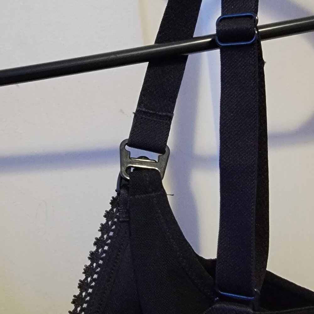 On Gossamer Women Next to Nothing Nursing Bralette, Black, 36DD - Picture 7 of 9